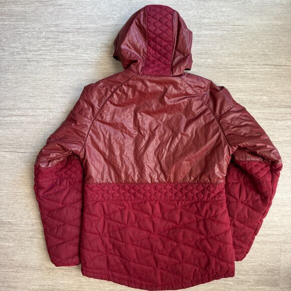 Nike Men's Puffer Jacket Hooded Zip Up Deep Red M Fitted Insulated Lined 575108 - Picture 2 of 9
